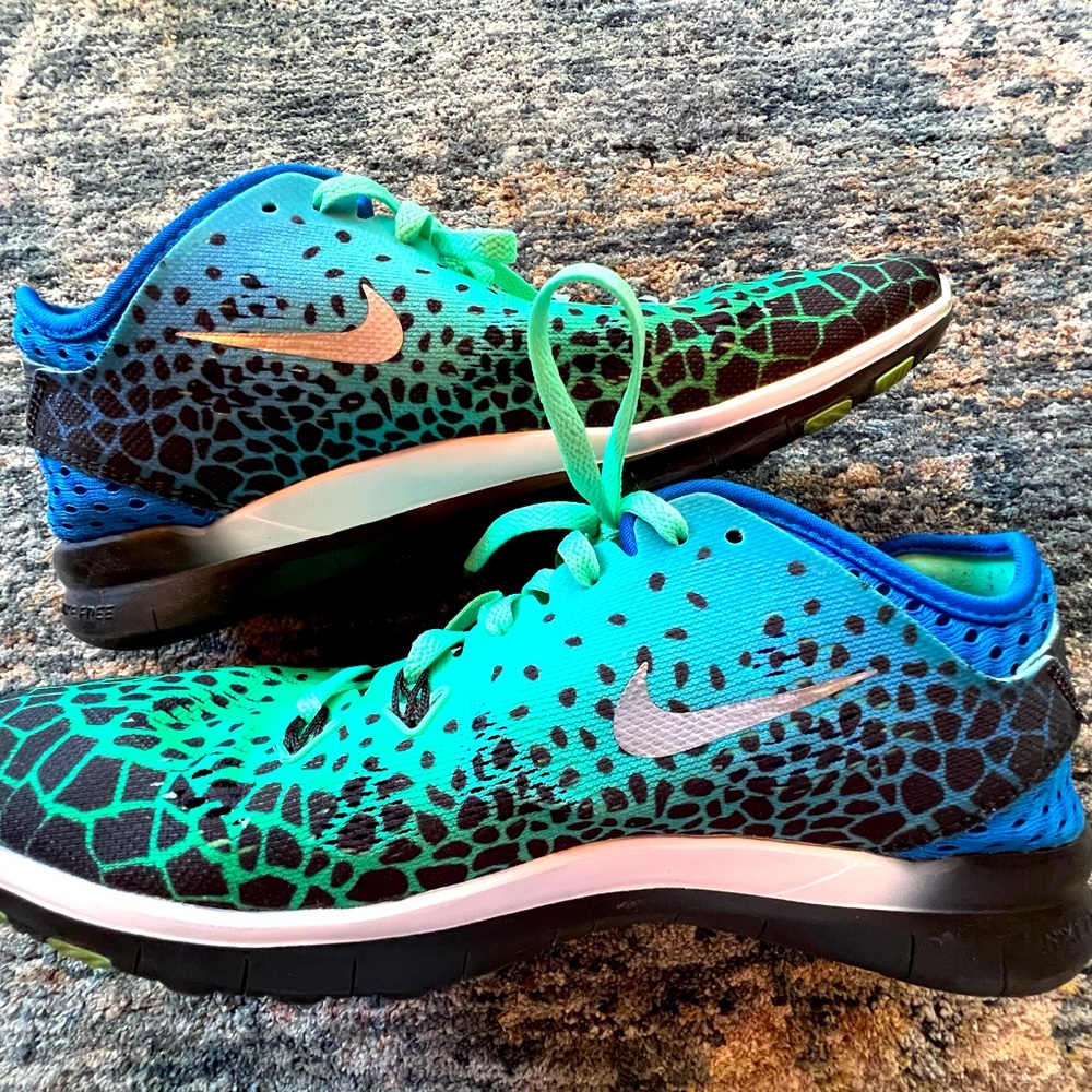 Nike Free TR Fit 5 👟 Size 9